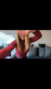 MiaSola Porno Video: Nicht erschrecken! Ich bin's wieder! Kennst du mich noch?